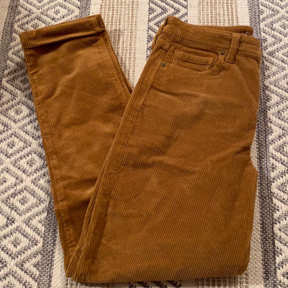 American Eagle Corduroy Straight Leg Pants size 4
